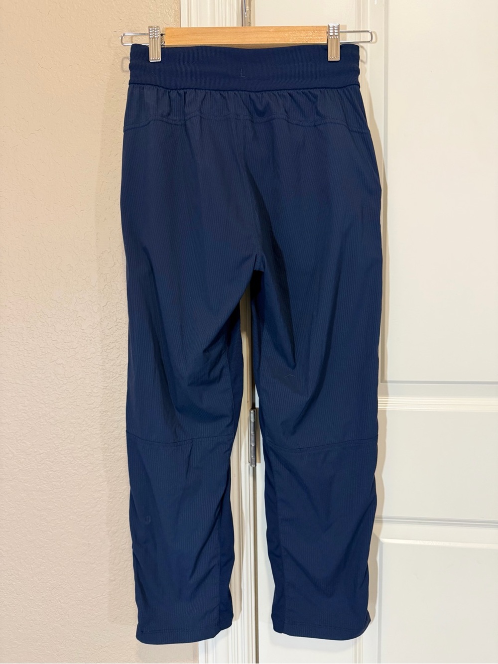 Lululemon Beyond the Studio Crop True Navy - Picture 9 of 15
